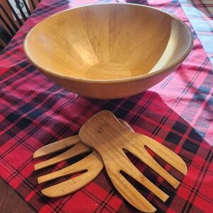 Dansk Natural Teak "Brim" Serving Bowl with TWO Core bamboo salad "hands"